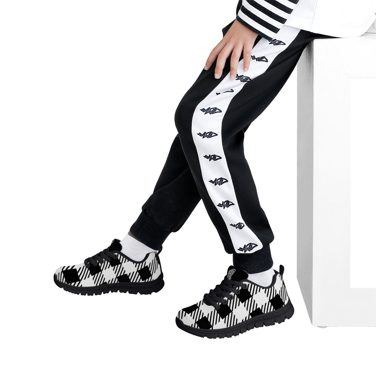 Kids Sneakers B&W Pattern