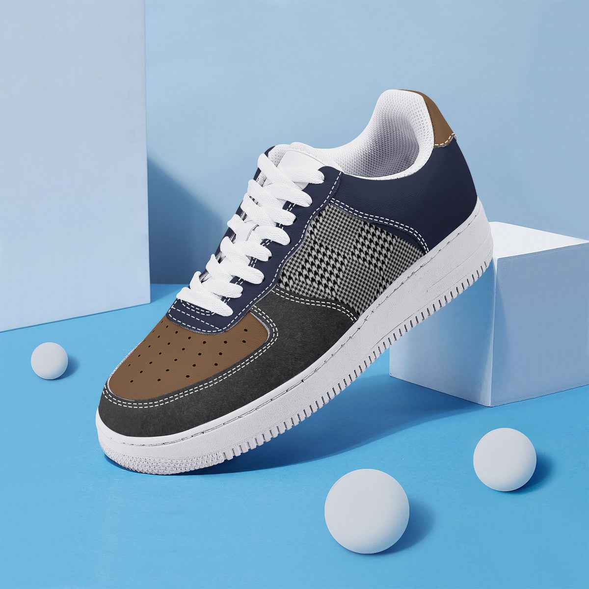Low top unisex sneaker